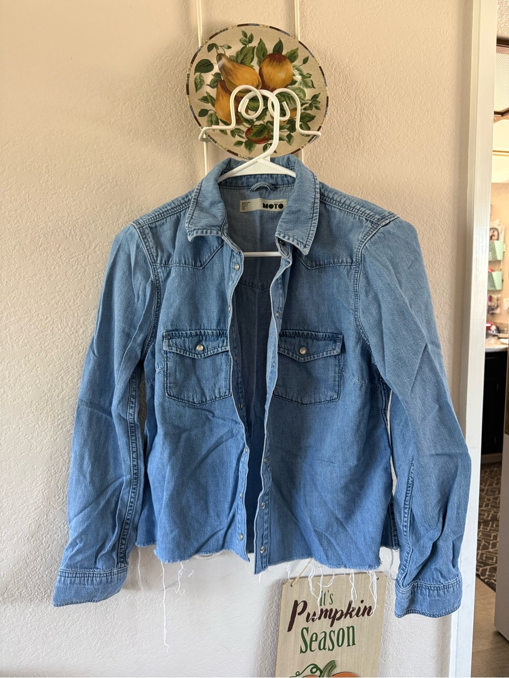 Topshop - Light Wash Denim Button-Up Shirt